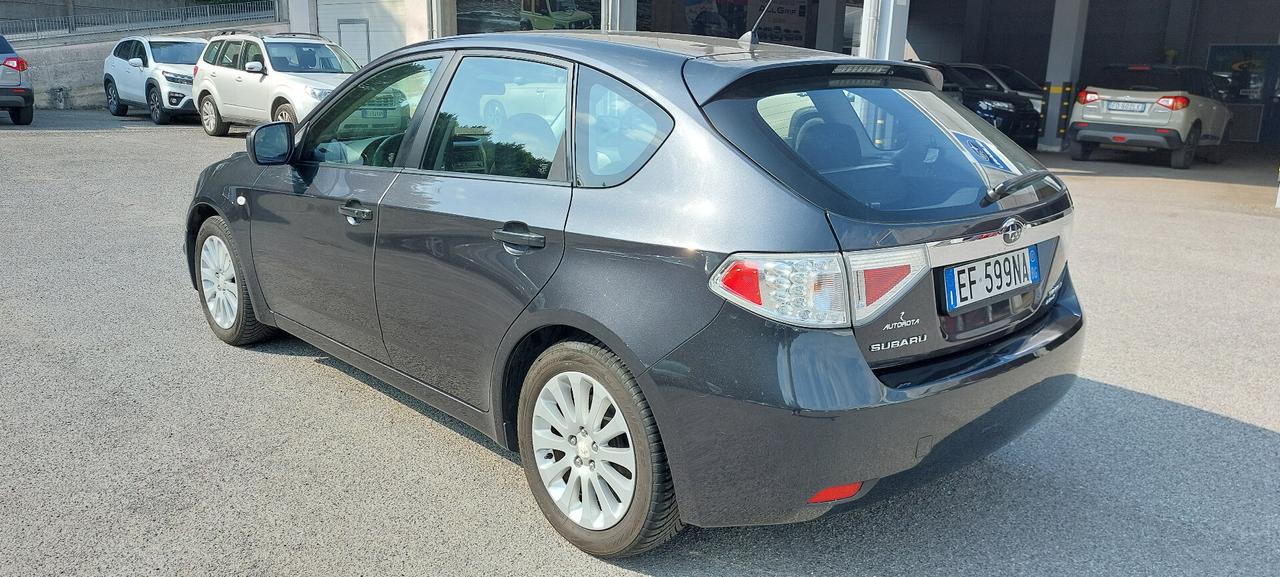 Subaru Impreza 2.0 Bi-Fuel, cambio manuale con ridotte