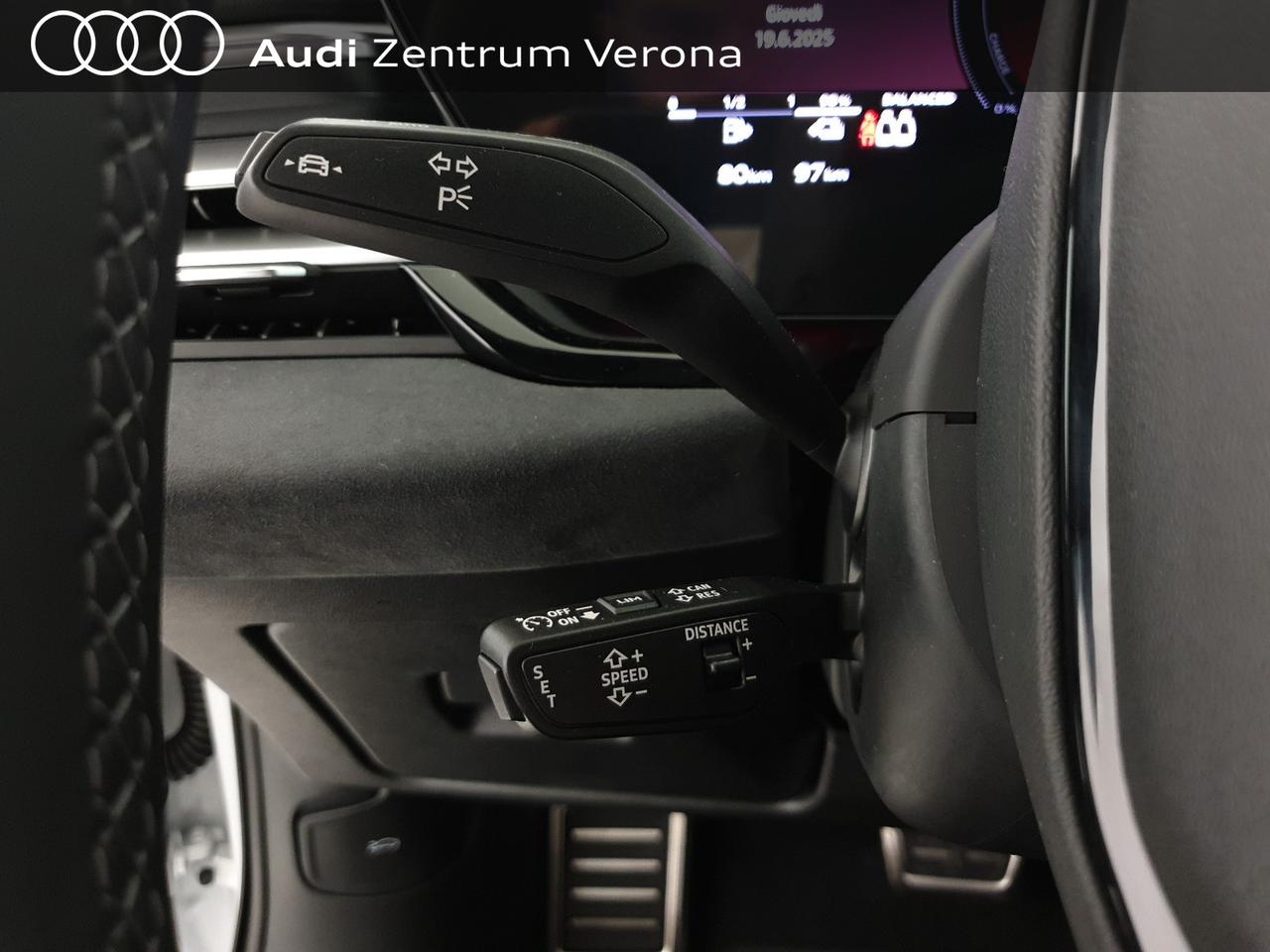 Avant 2.0e-hybrid 299CV quattro Str S line Edition