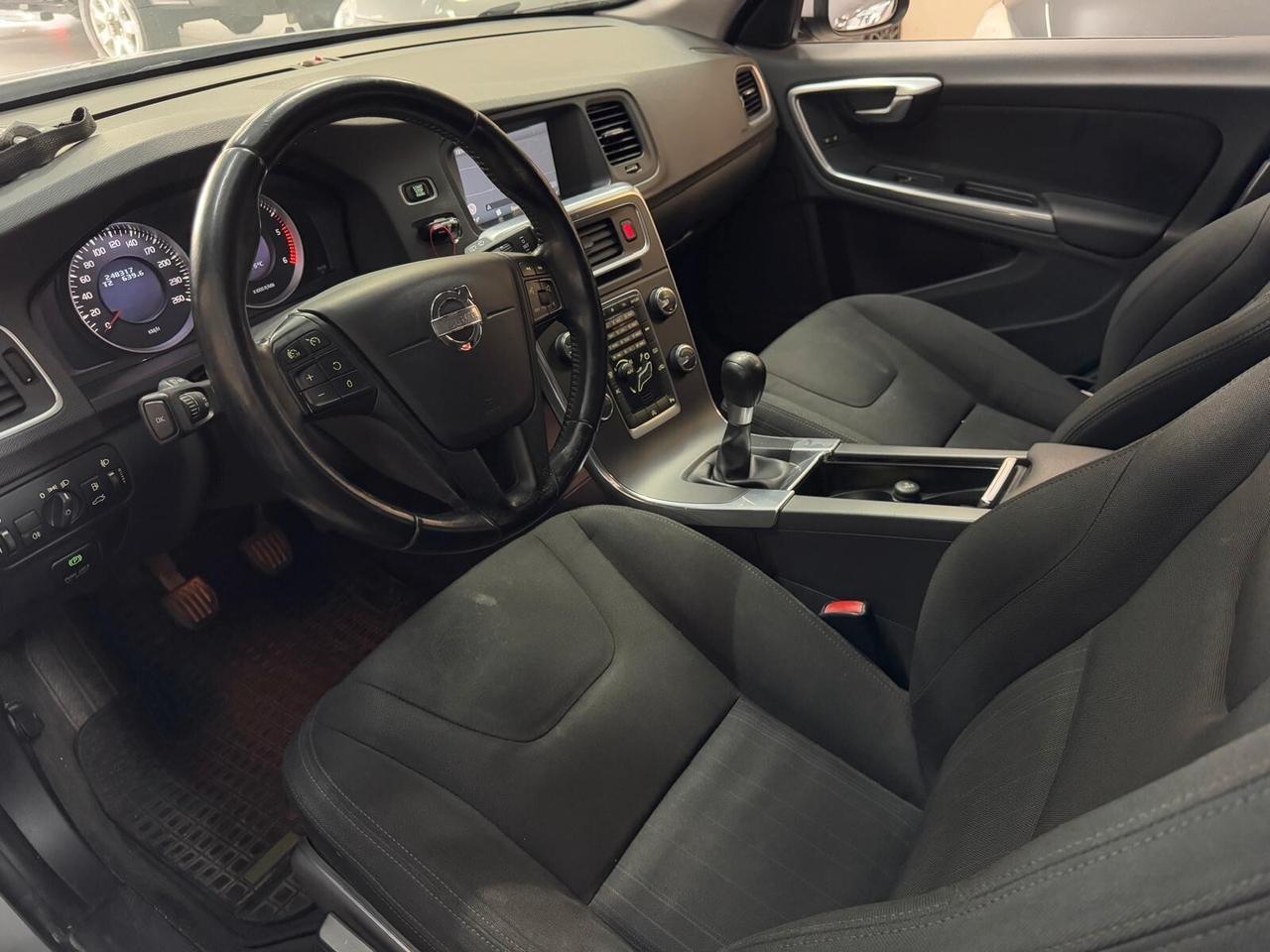 Volvo V60 D2 1.6 Summum