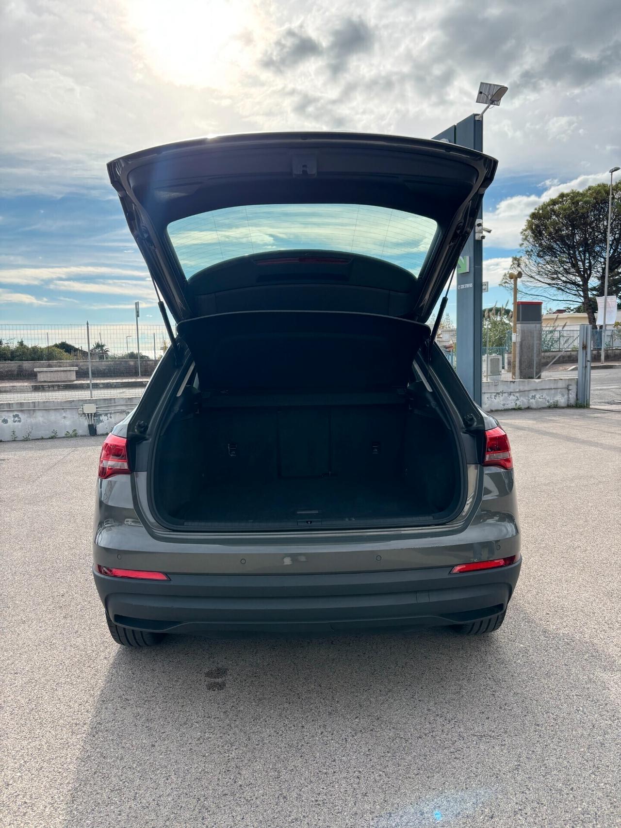 Audi Q3 35 TDI S tronic Business