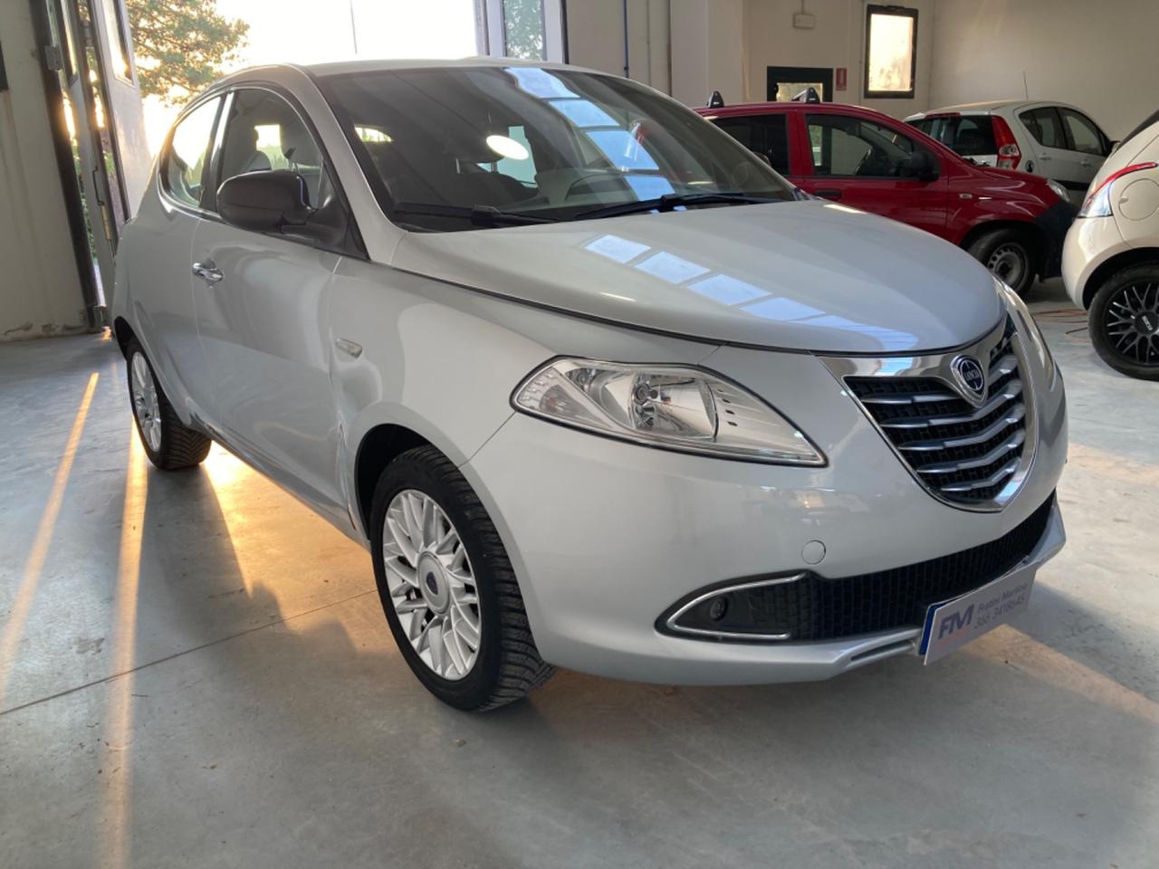 Lancia Ypsilon 1.2 69 CV 5 porte Gold km. Originali