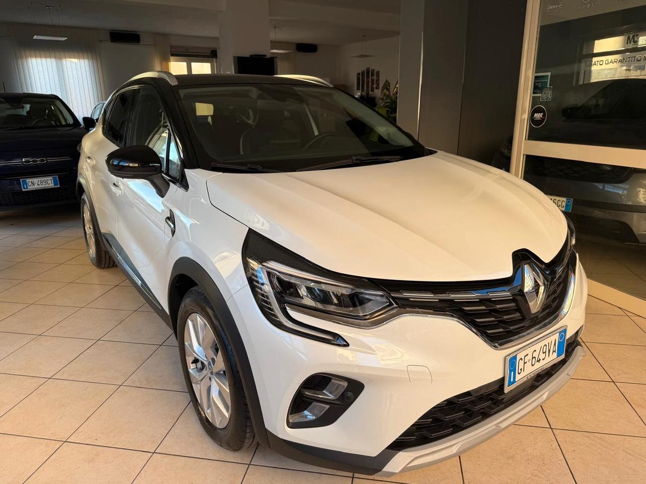 Renault Captur Plug-in Hybrid E-Tech 160 CV Initiale Paris