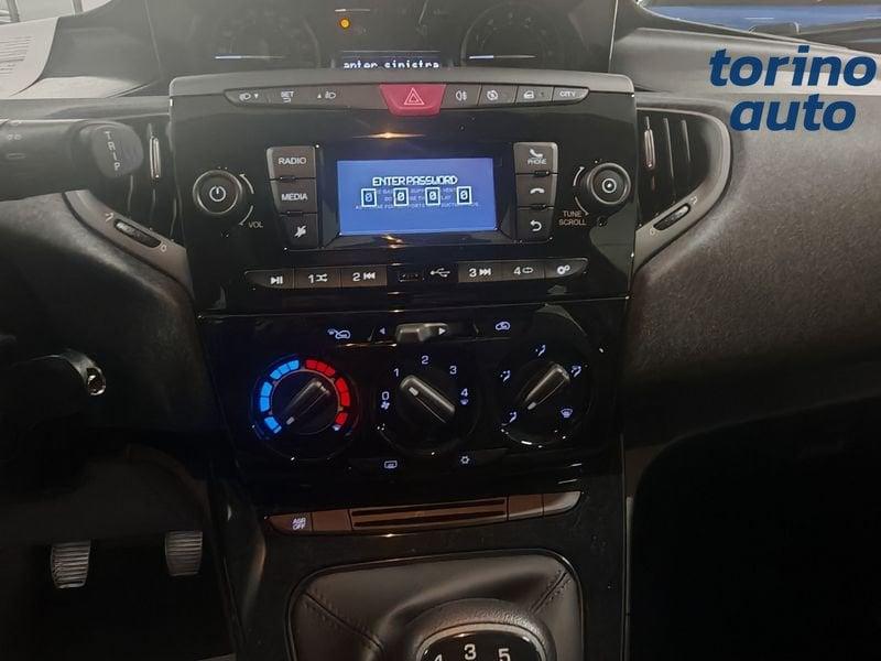 Lancia Ypsilon Ypsilon 1.0 FireFly 5 porte S&S Hybrid Silver