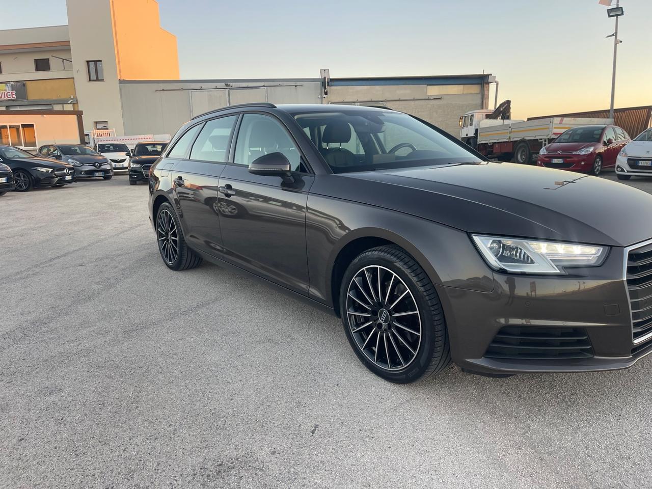 AUDI A4 35 2.0 TDI 150CV AUT AVANT FULL LED MY19