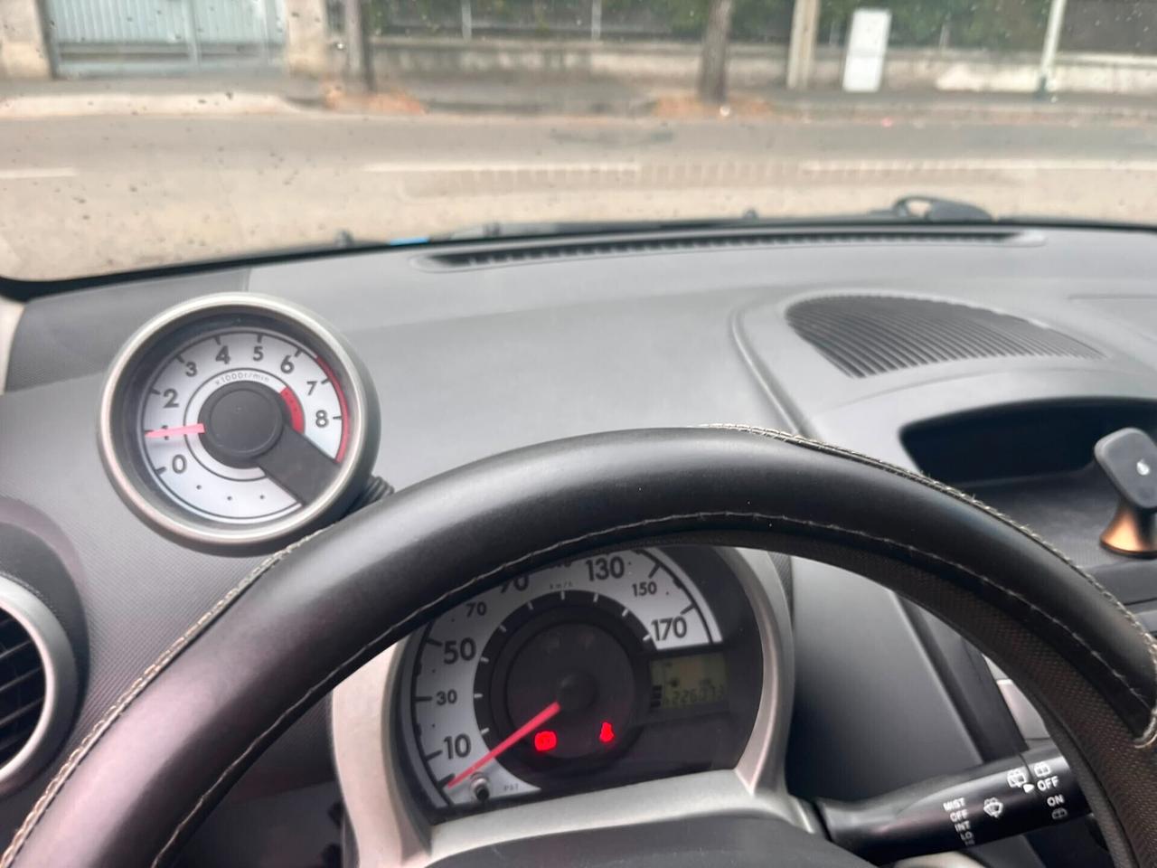 PEUGEOT 1.0 68CV 5p. Sweet Years - 2006