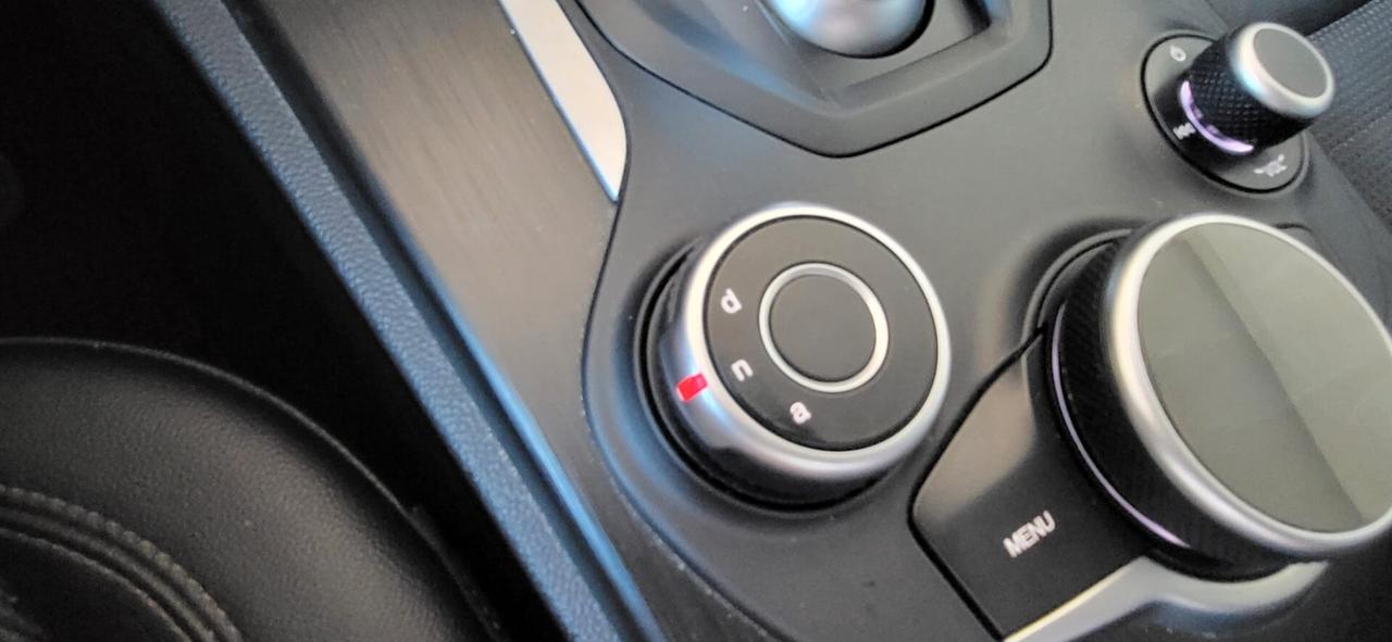 Alfa Romeo Stelvio 2.2 Turbodiesel 210 CV AT8 Q4 Executive