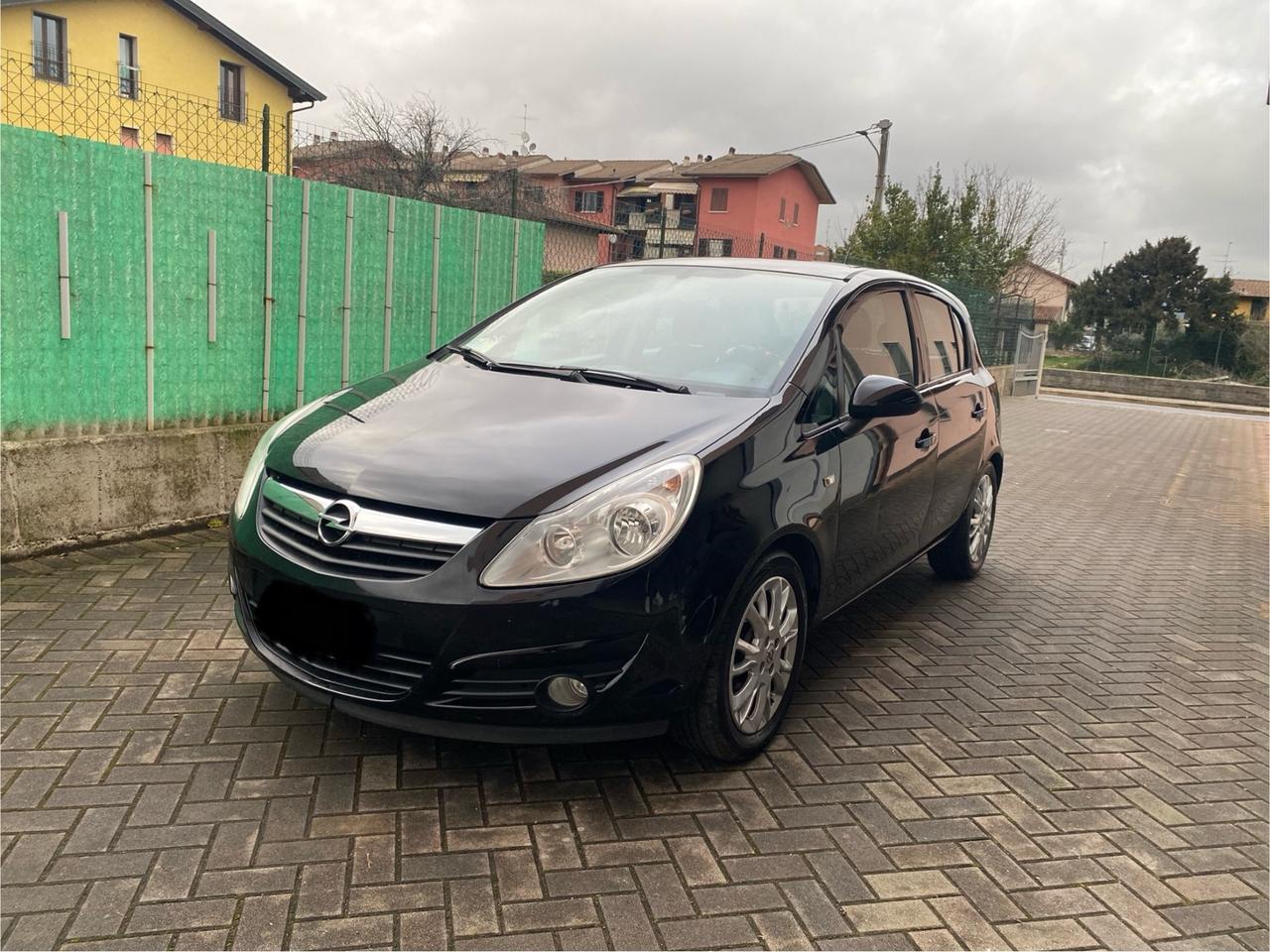 Opel Corsa 1.2 80CV 5 porte GPL neopatentati