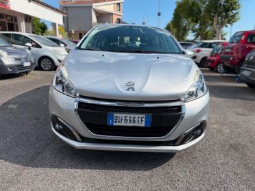 Peugeot 208 PureTech 82 5 porte Black Line 2