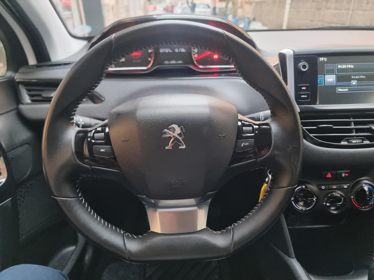 Peugeot 208 PureTech 68 5 porte Access 1.0 BENZ