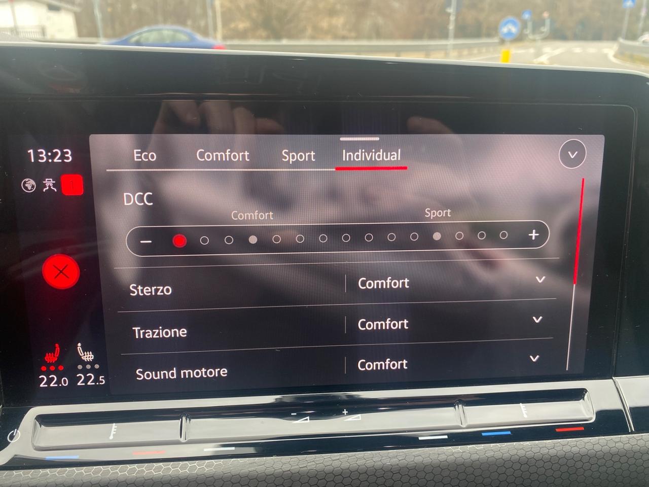 Volkswagen Golf 2.0 TSI DSG GTI TETTO/19”/DCC/IQ-LIGHT