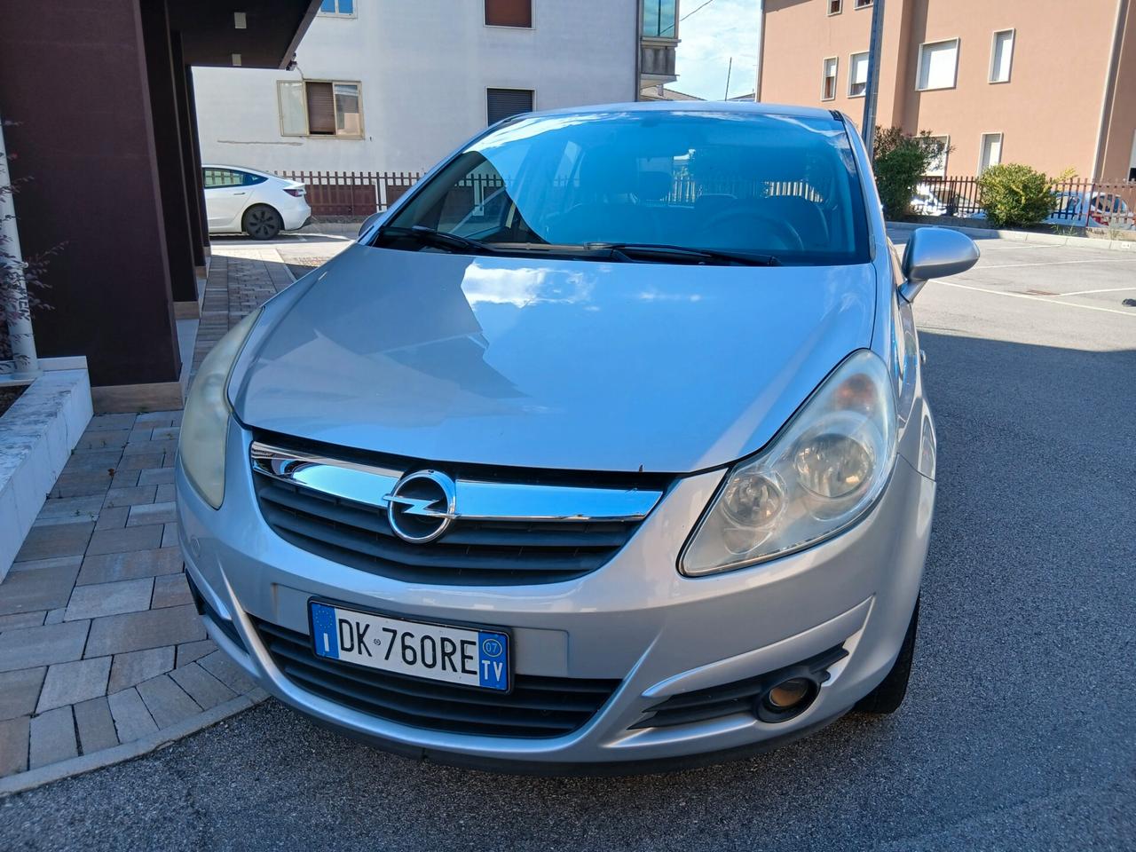 Opel Corsa 1.0 12V 5 porte Enjoy OK per neo patentati