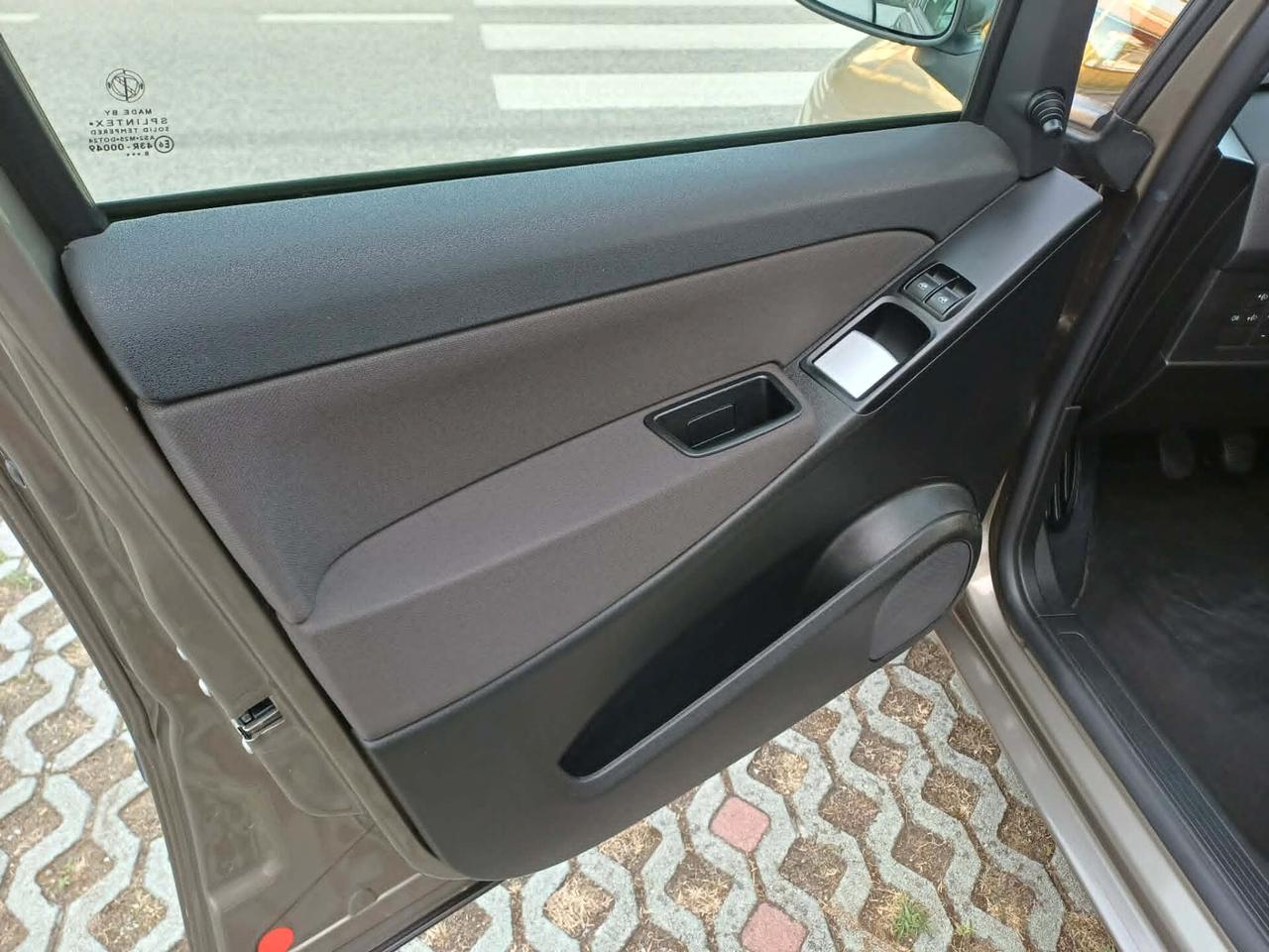 Fiat Idea 1.2 16v 80 cv BlackLabel