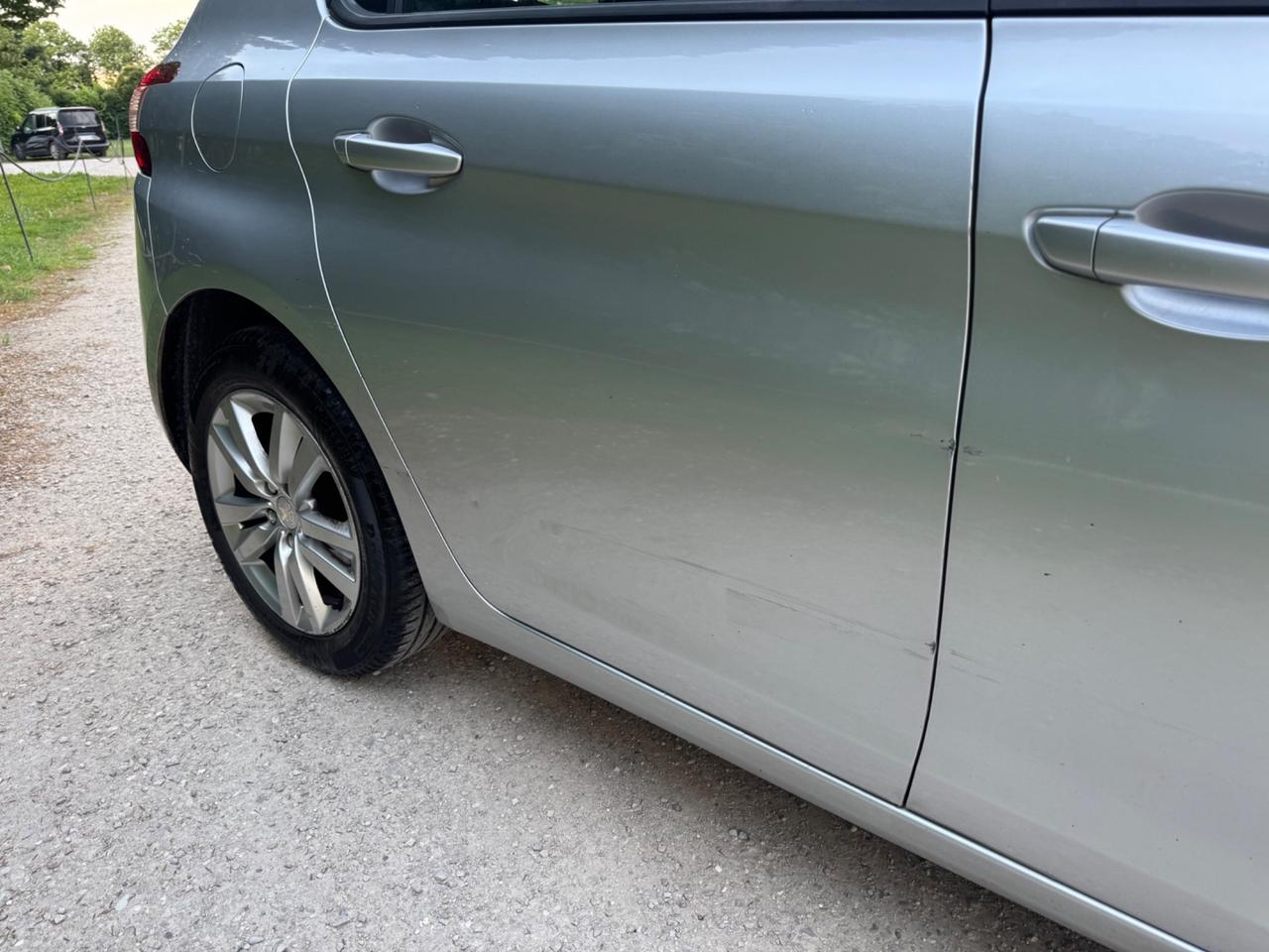 Peugeot 308 BlueHDi 100 S&S Active