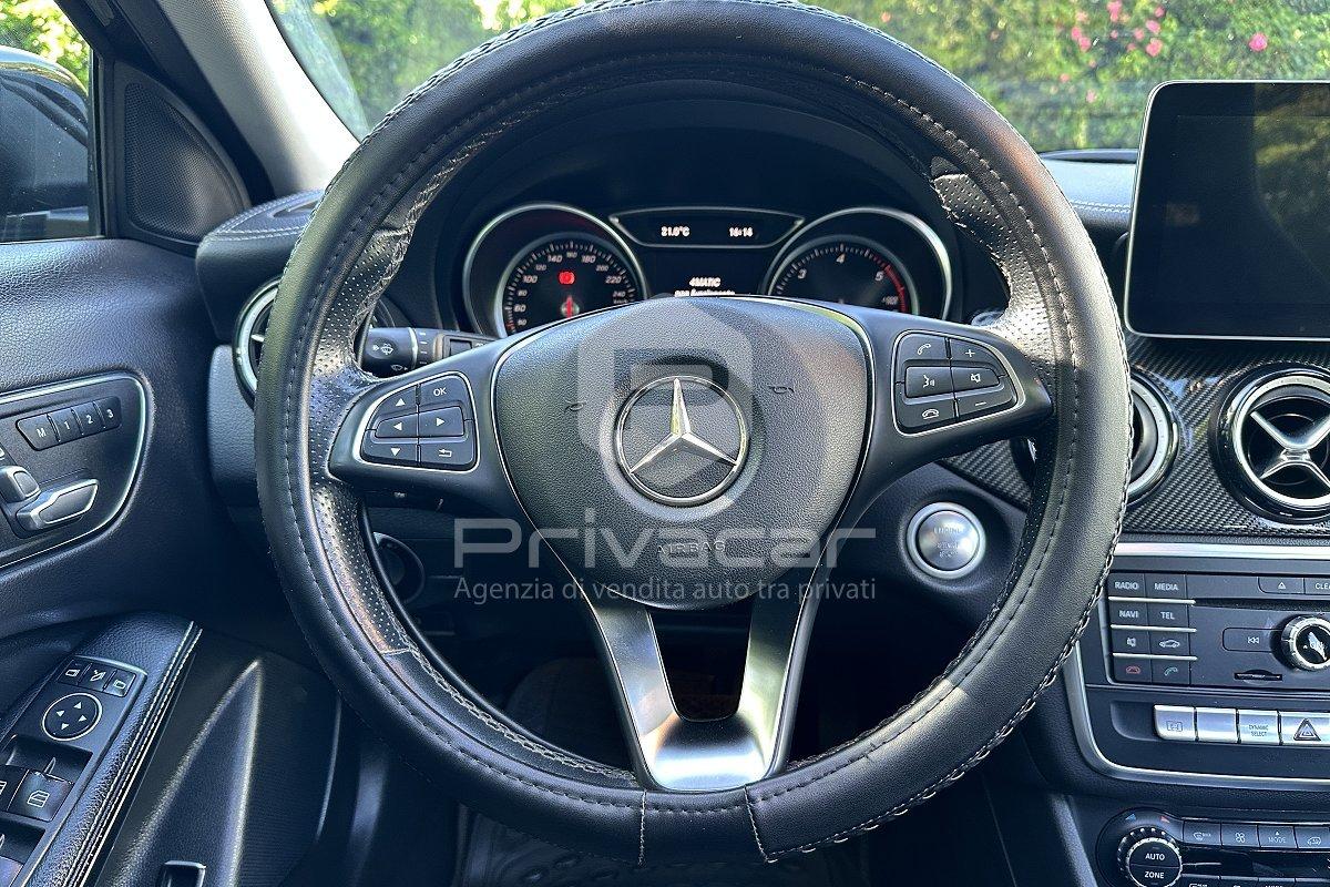 MERCEDES GLA 200 d Automatic 4Matic Sport