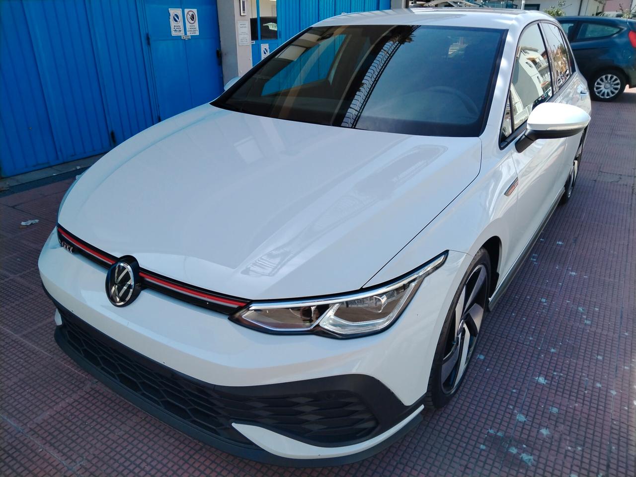 Volkswagen Golf GTI Golf 2.0 TSI GTI DSG