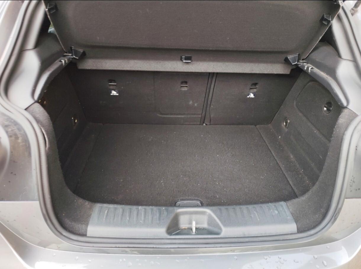 Mercedes-benz A 180 d Premium