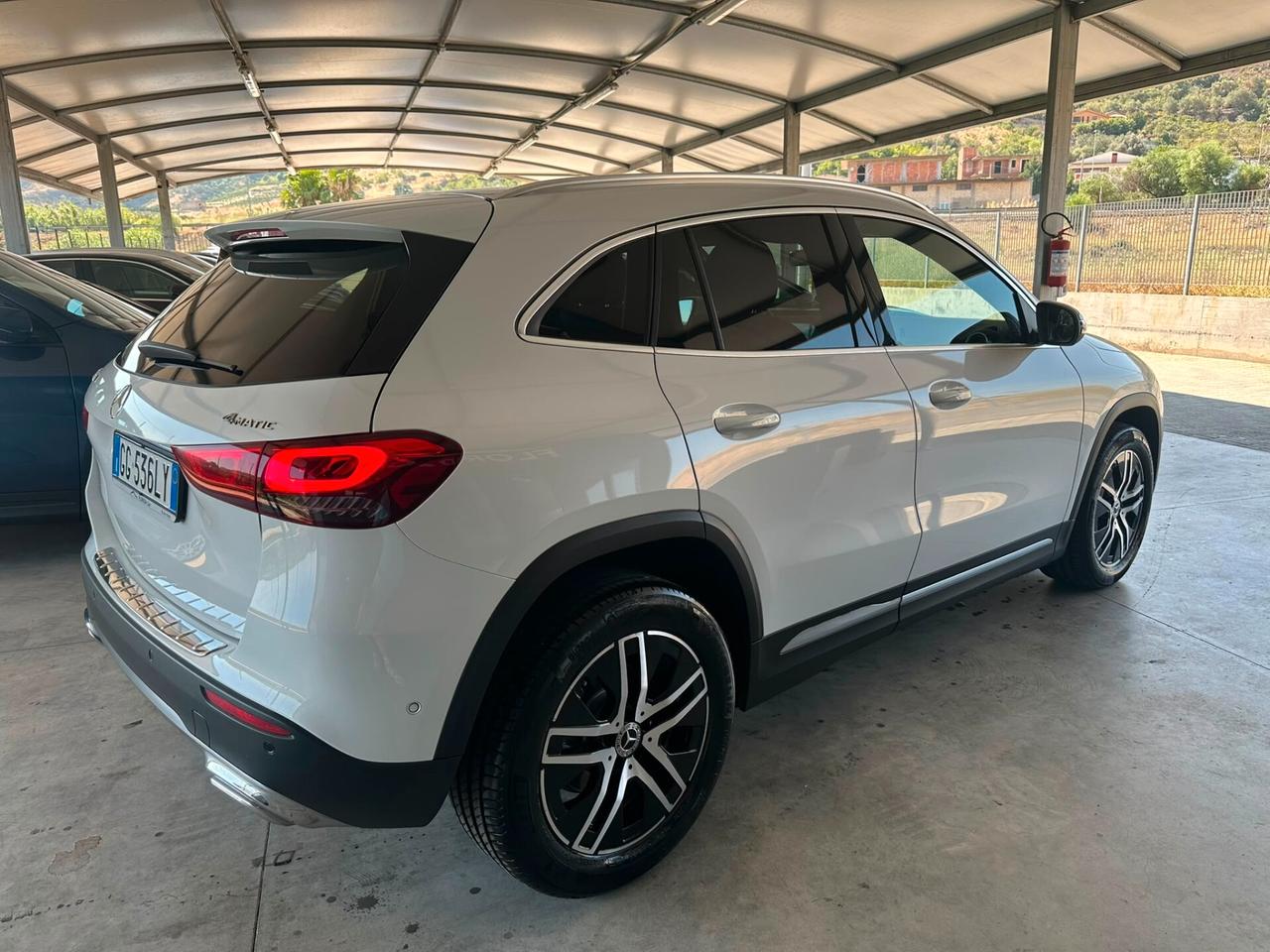 MERCEDES GLA 200 MERCEDES BENZ. 4MATIC SPORT PLUS