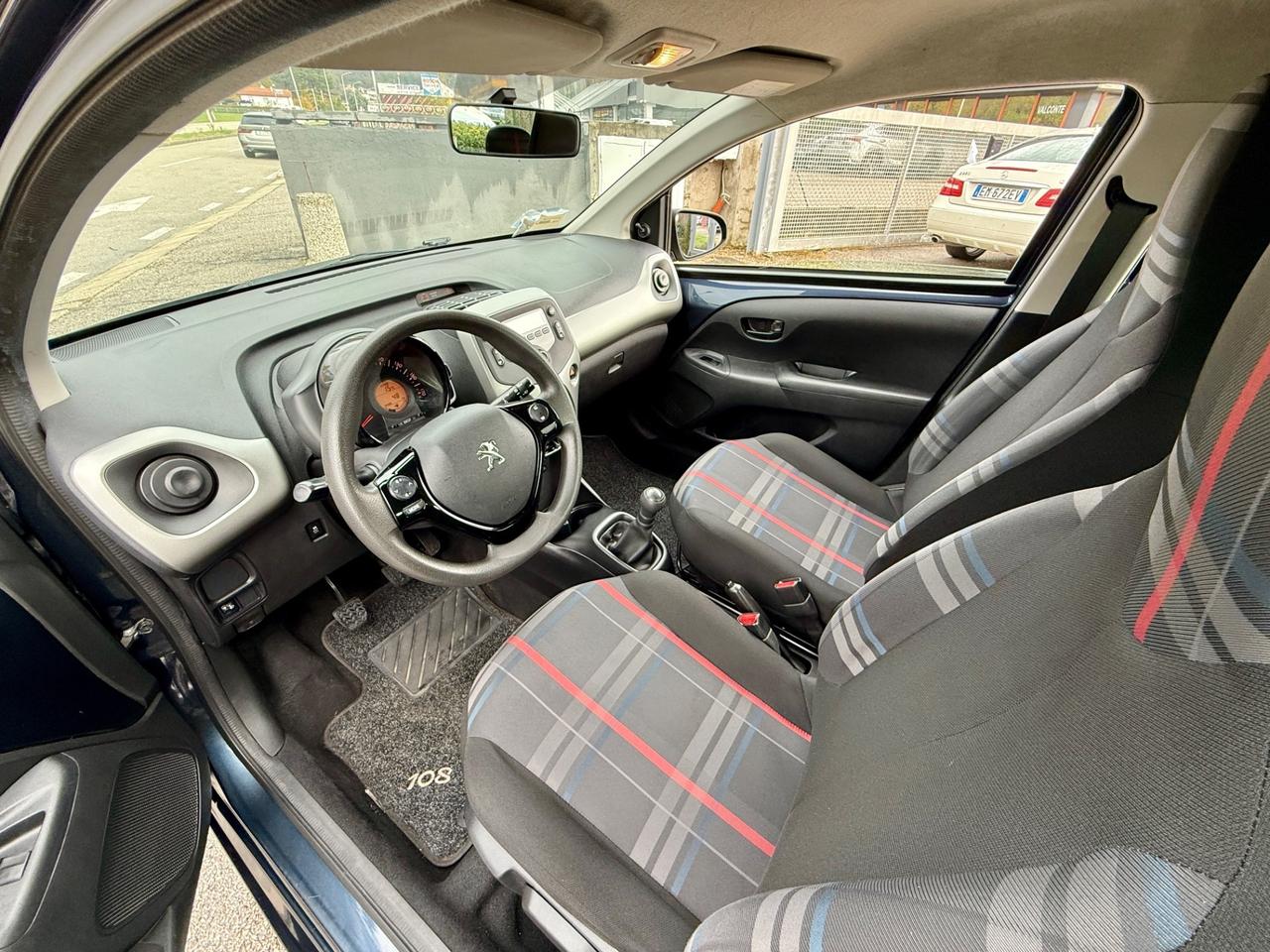 Peugeot 108 VTi 68 5 porte Allure 2016 104.000KM