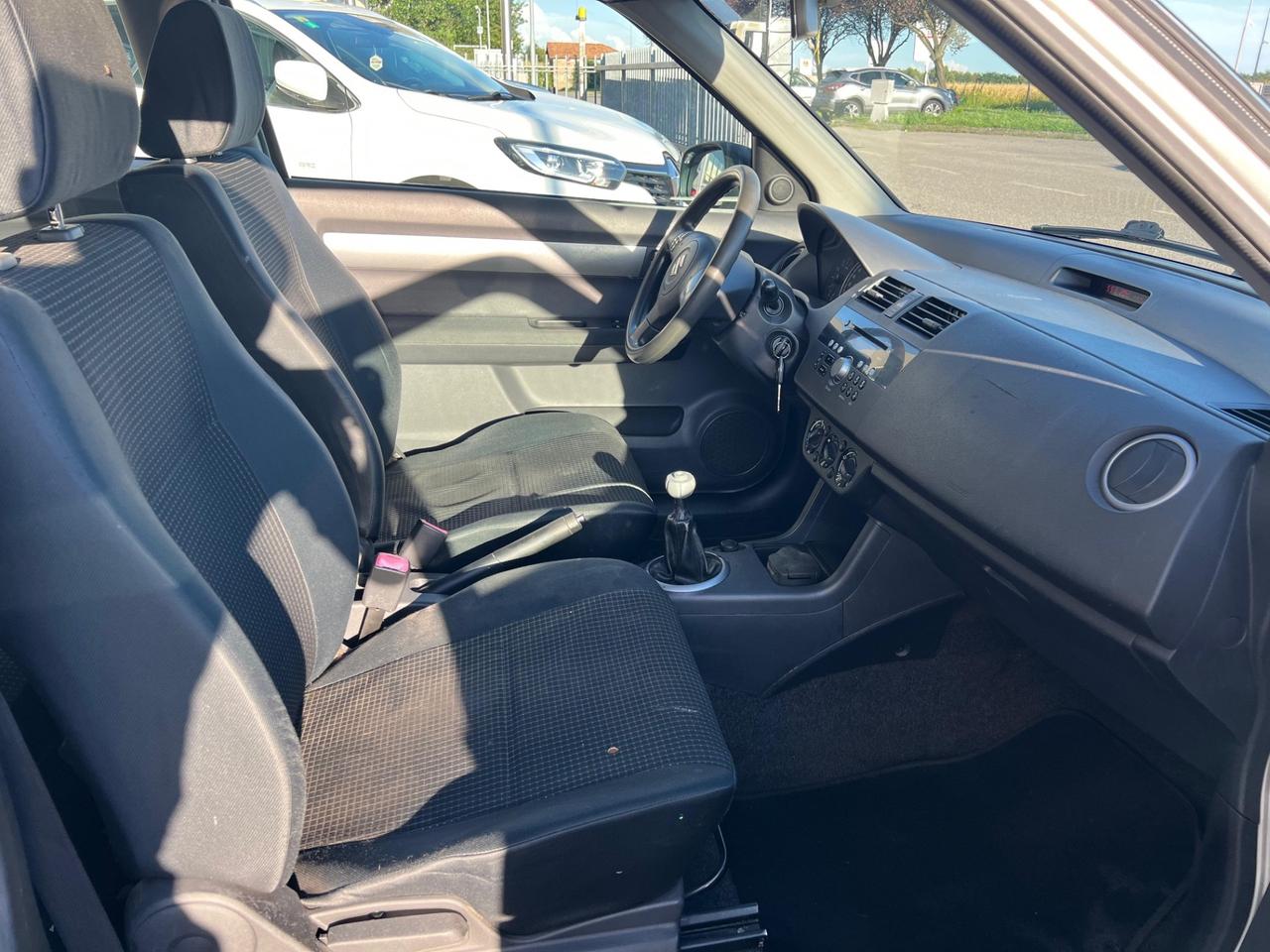 Suzuki Swift 1.3 Benzina. Ok Neopatentati