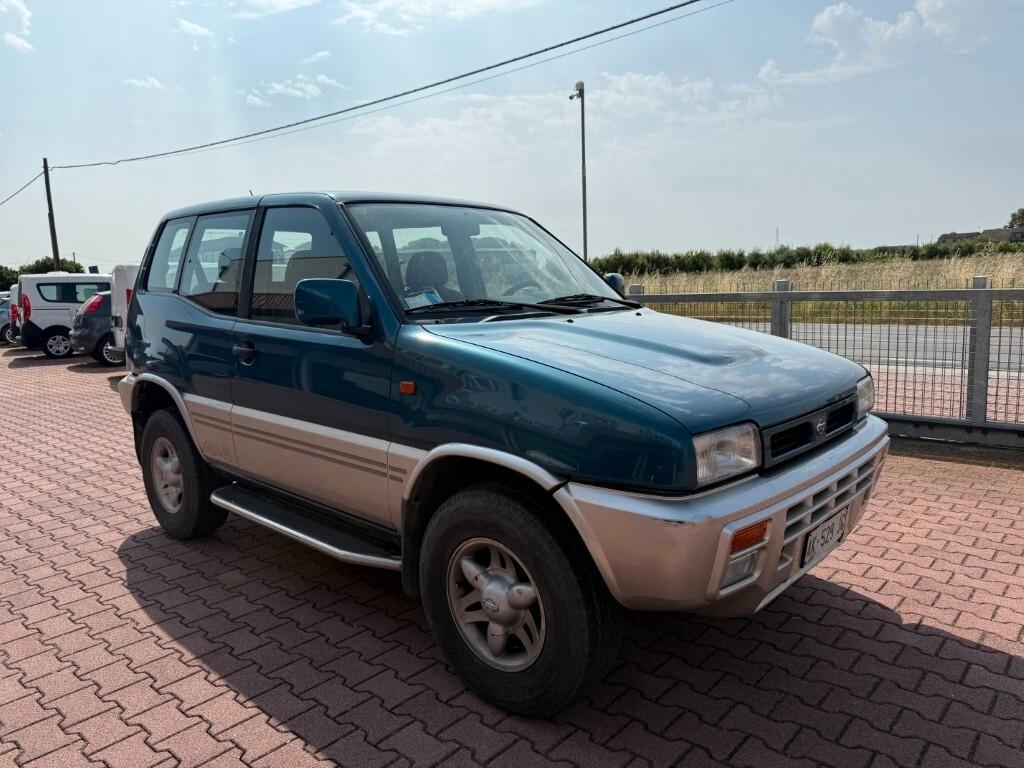 Nissan Terrano II 2.7 turbodiesel 3 porte SE