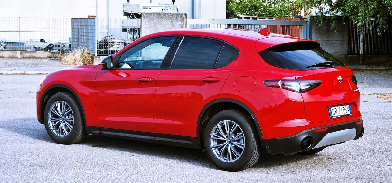 Alfa Romeo Stelvio 2.2 Turbodiesel 160 CV AT8 RWD Super