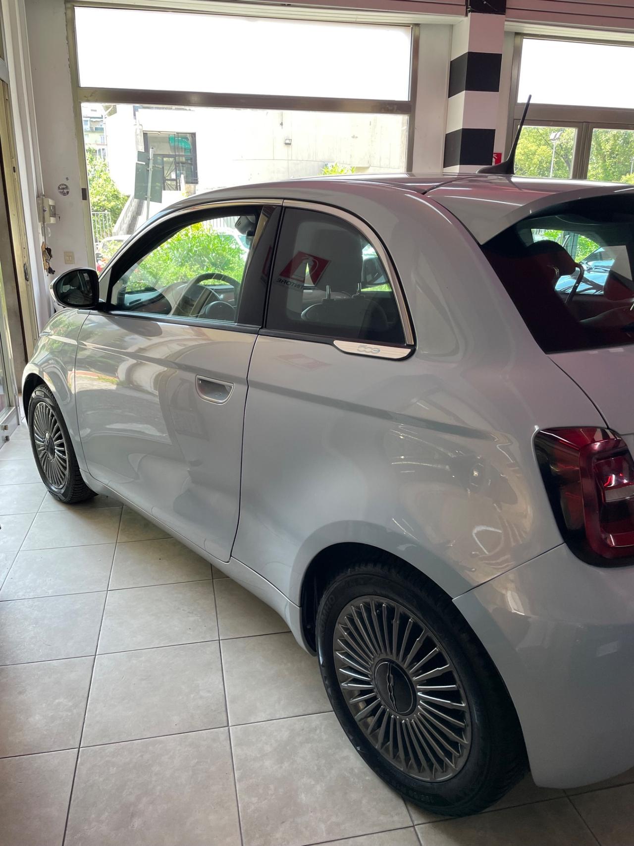 Fiat 500 1.0 Hybrid Connect