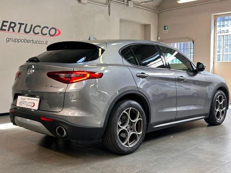 Alfa Romeo Stelvio 2.2 Turbodiesel 160 CV AT8 RWD Sport-Tech