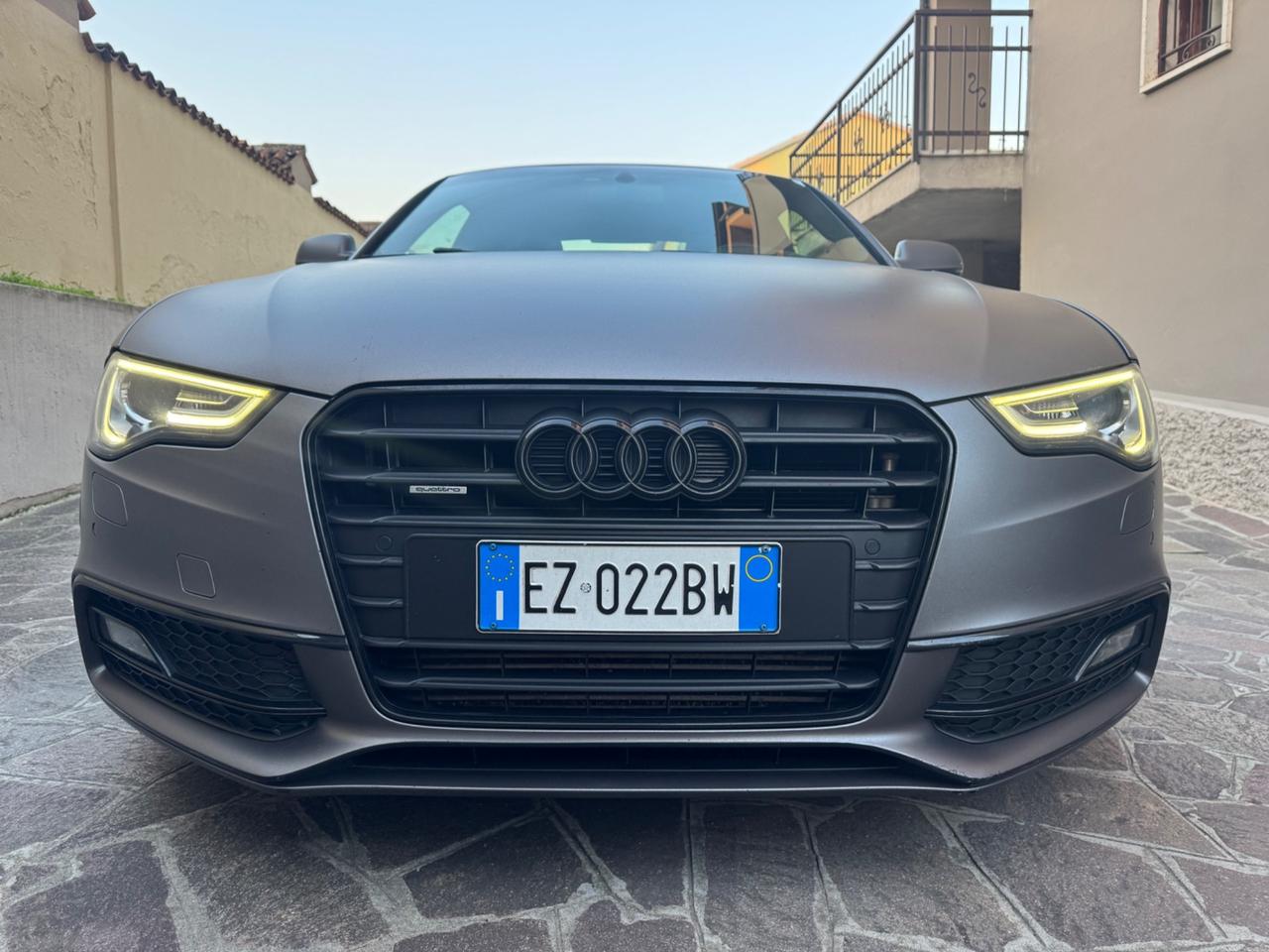 Audi A5 S-line coupe quattro