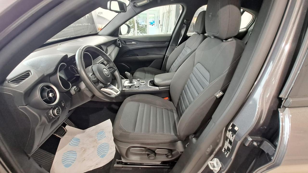 Alfa Romeo Stelvio 2.2 Turbodiesel 160 CV AT8 RWD Business