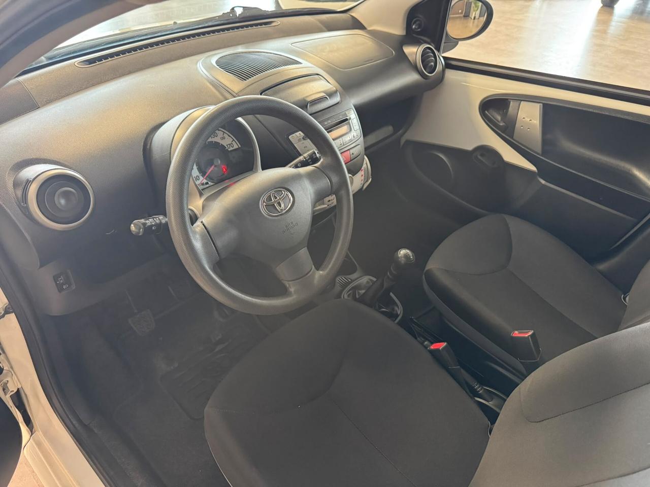 Toyota Aygo 1.0 12V VVT-i 5 porte Lounge Connect