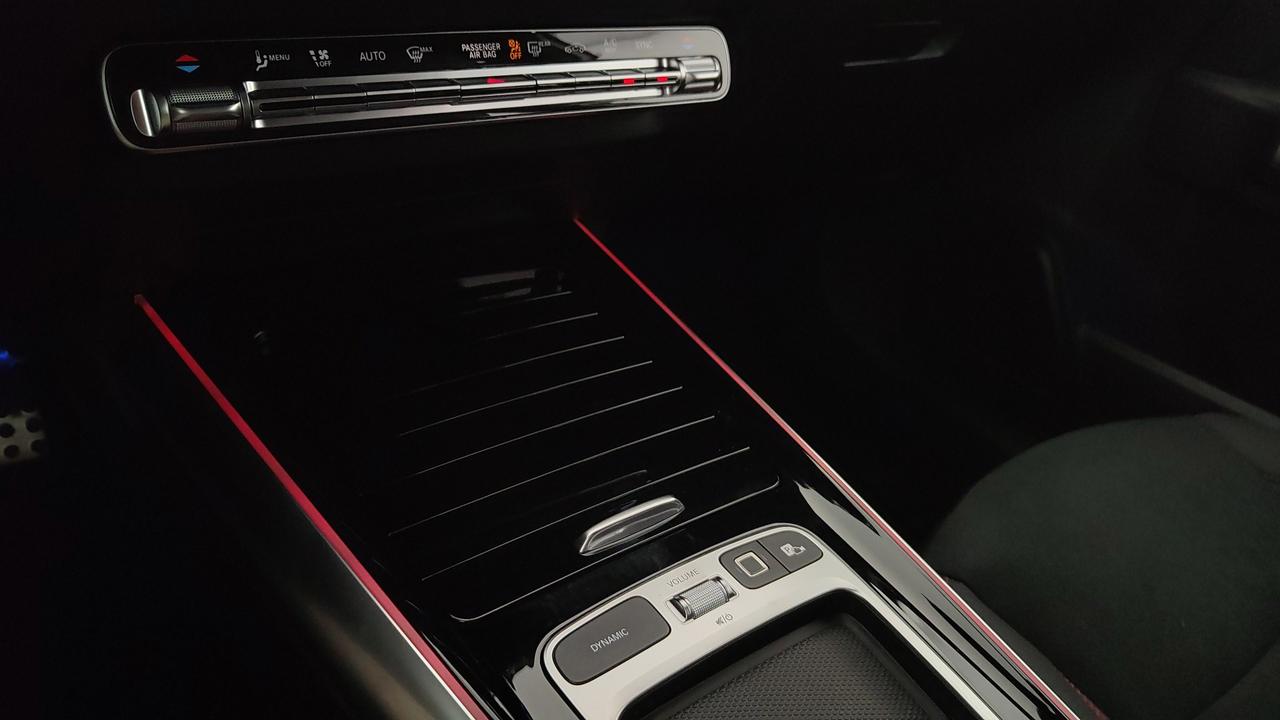 Mercedes-Benz GLA 200 d automatic
