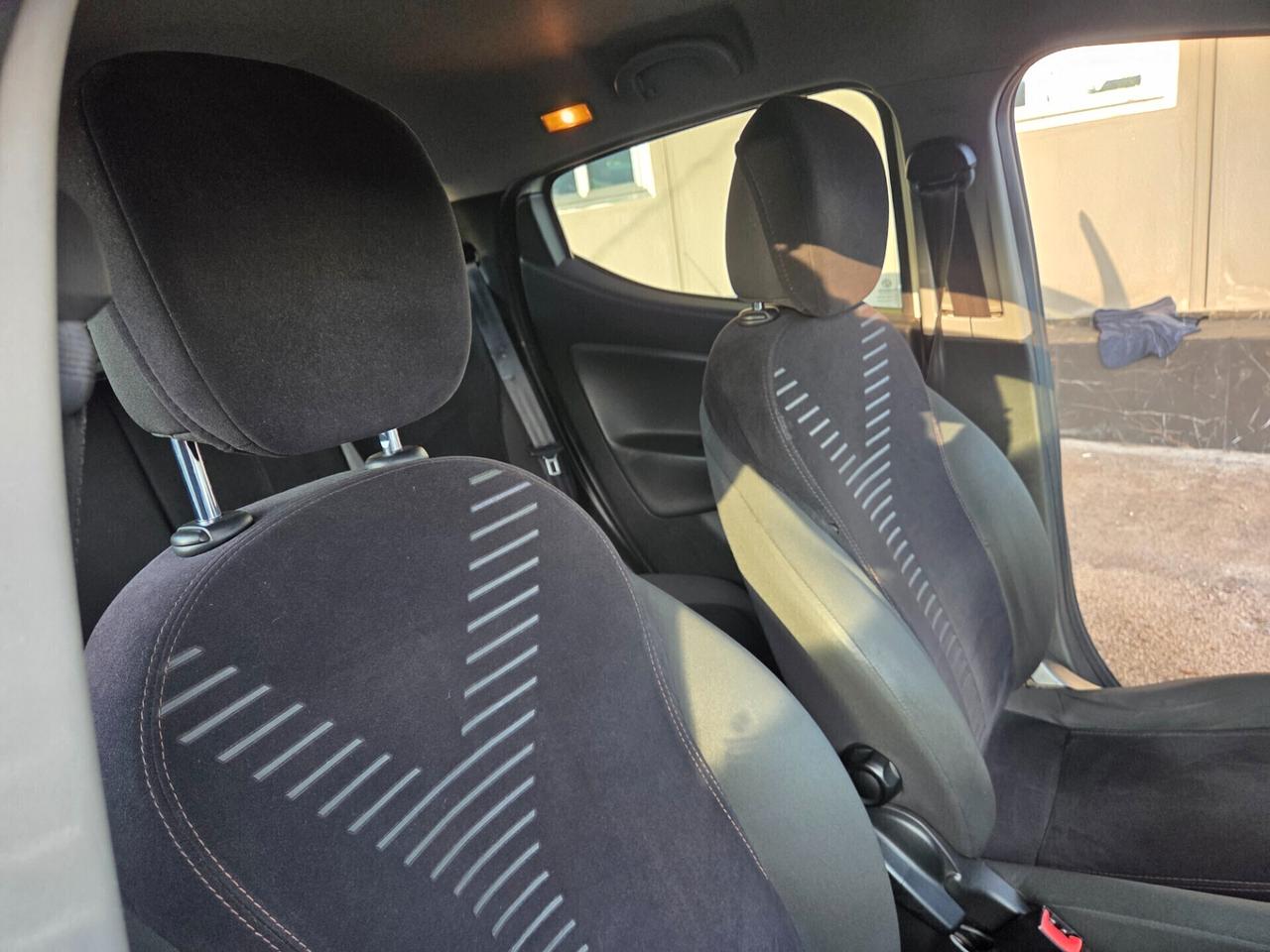 Lancia Ypsilon 1.3 MJT 16V 95 CV 5 porte S&S Platinum