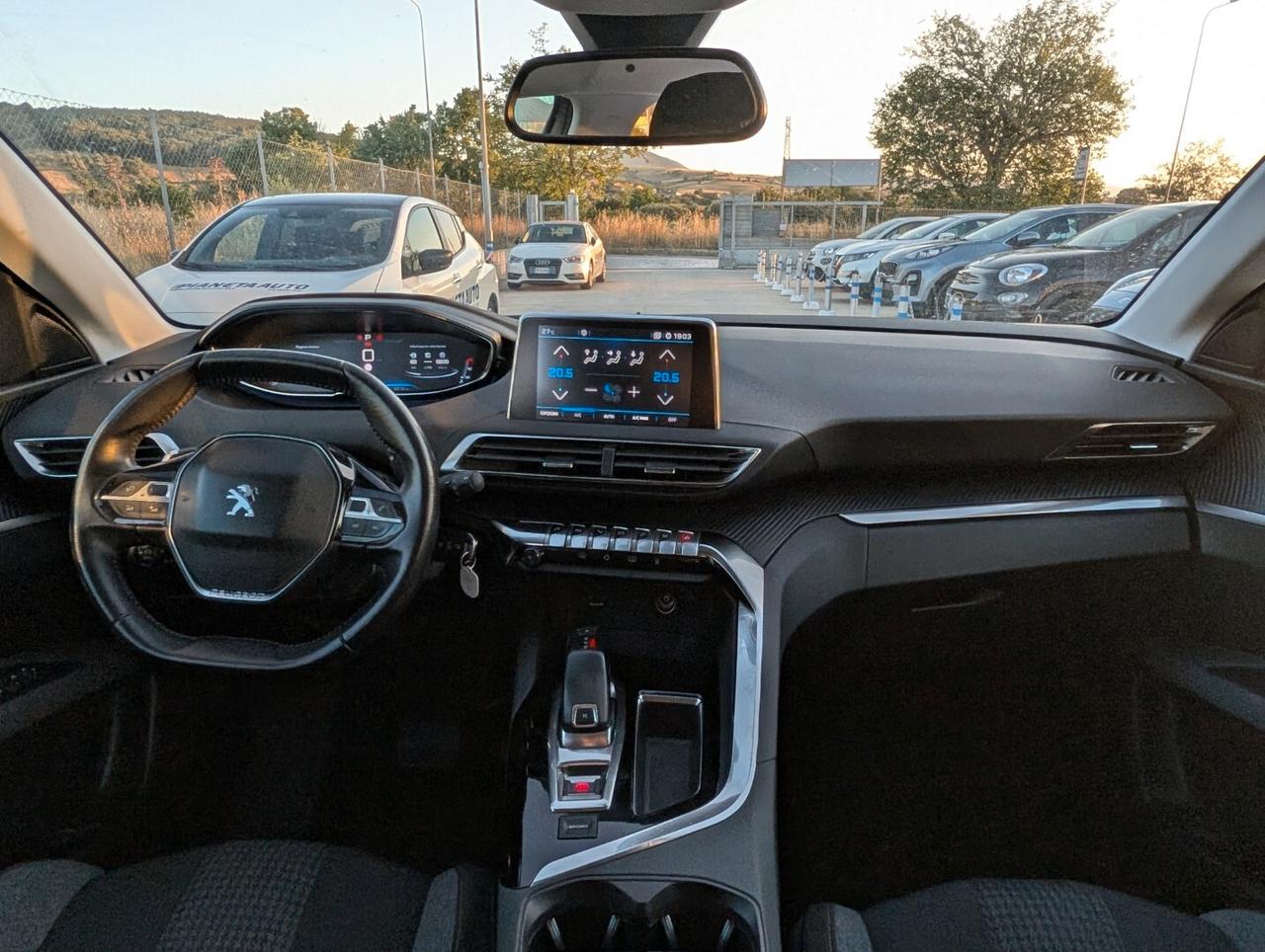 Peugeot 3008 BlueHDi 130 S&S Business