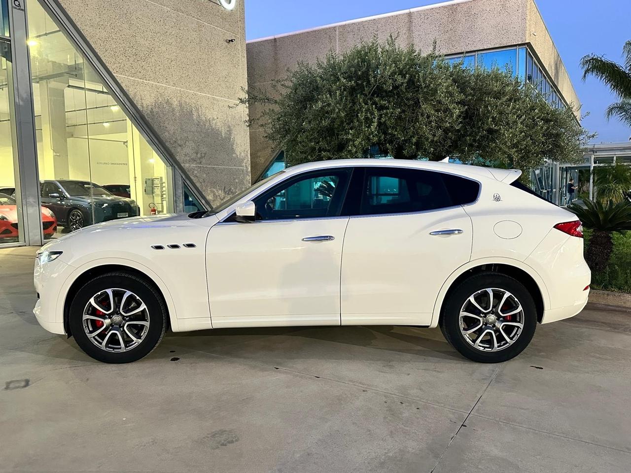 Maserati Levante V6 Diesel 275 CV AWD