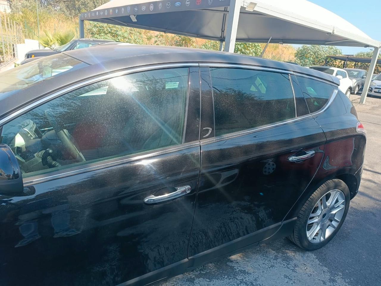 Lancia Delta 1.6 MJT DPF Platino POLTRONA FRAU