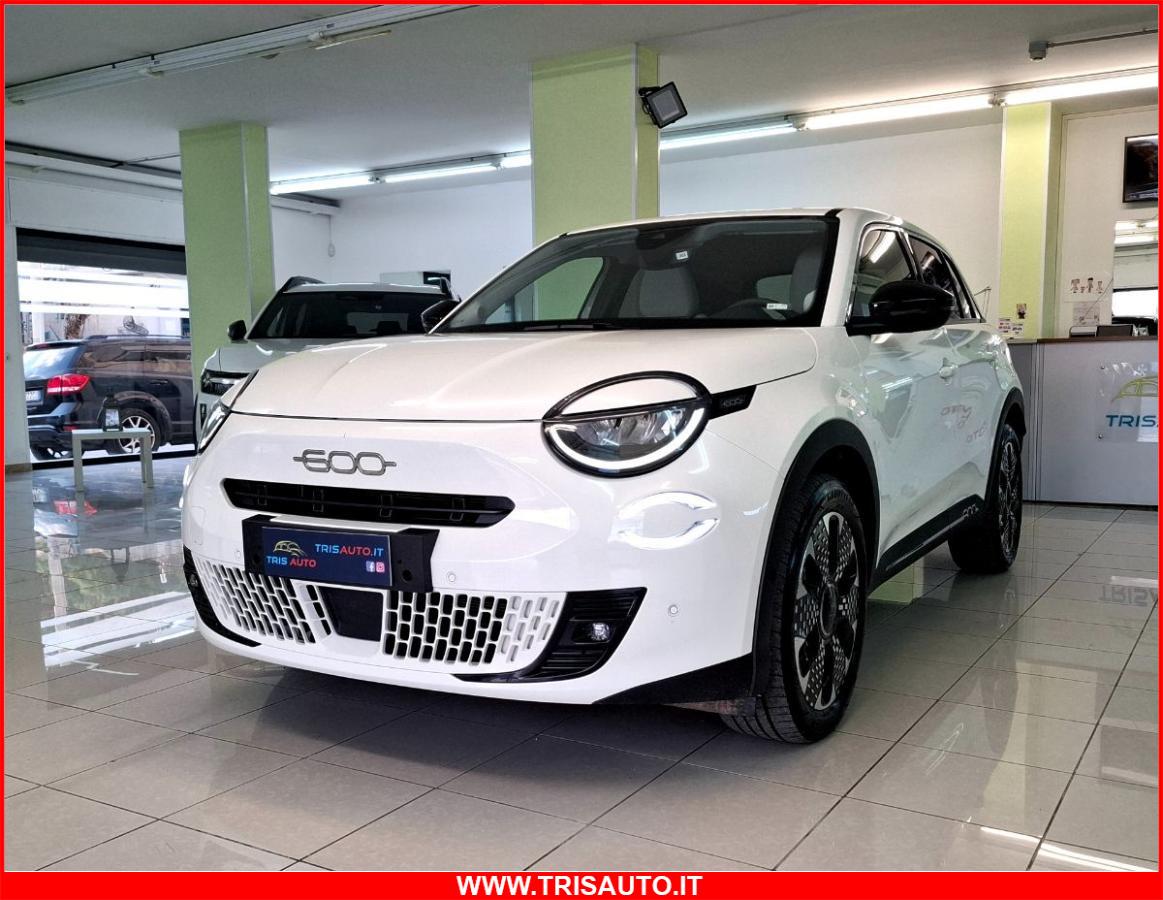 FIAT 600 1.2 T-GEN3 MHEV DCT La Prima NEOPATENTATI (FULL LED+PELLE+NAVI)