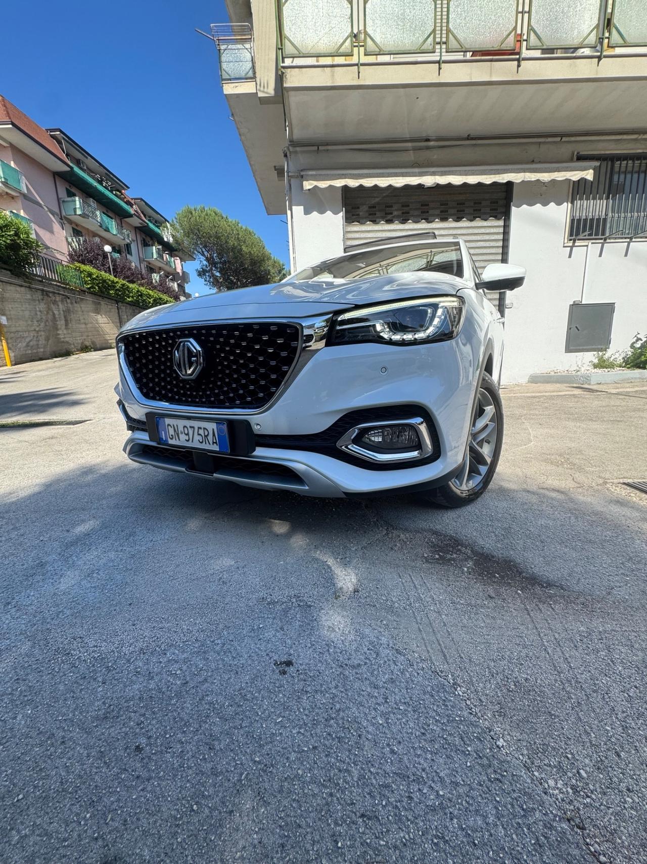 Mg EHS Plug-in Hybrid Luxury