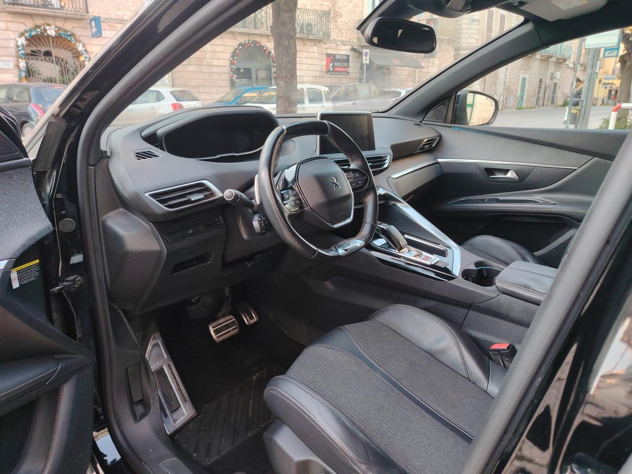 PEUGEOT 3008 1.6 HDI GT LINE