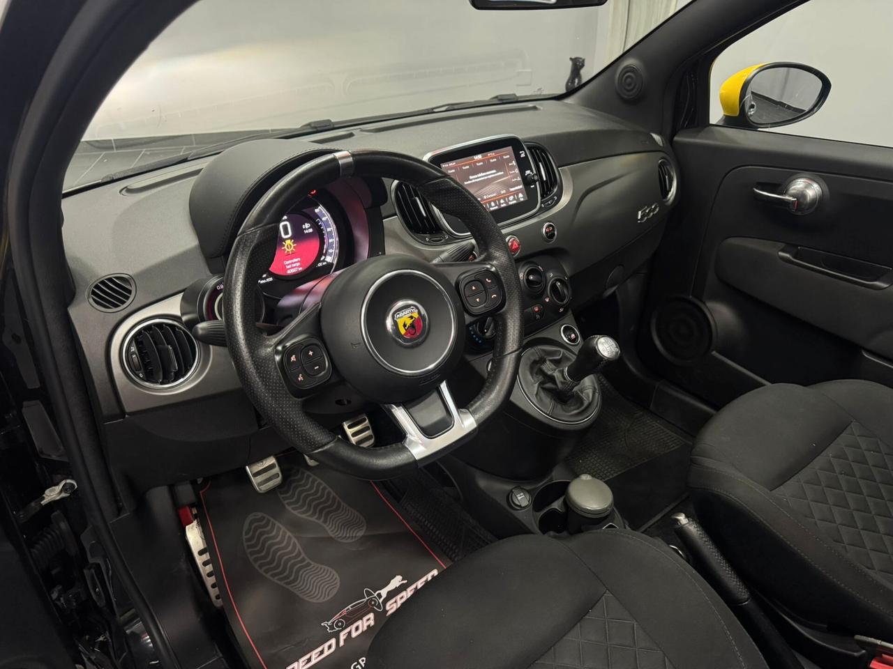 Abarth 595 1.4 Turbo T-Jet 165 CV Pista