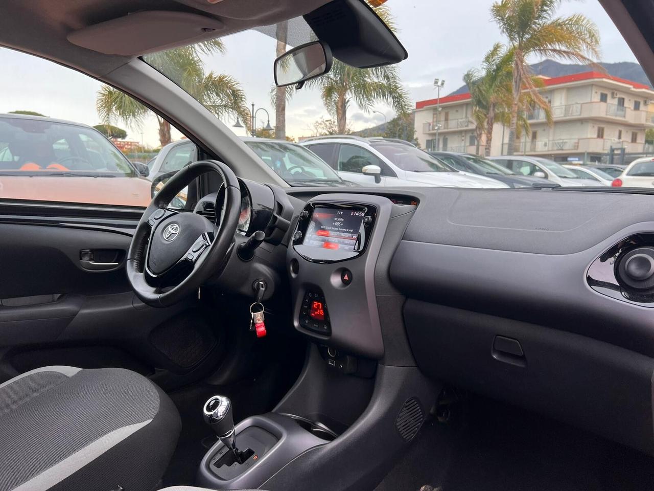 Toyota Aygo Connect 1.0 VVT-i 72 CV 5 porte x-clusiv MMT