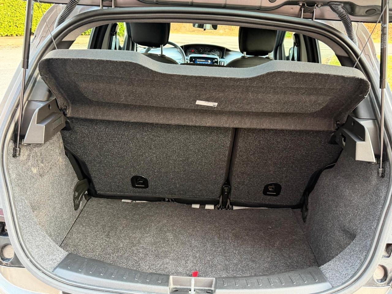 Lancia Ypsilon 1.0 FireFly 5 porte S&S Hybrid Platino