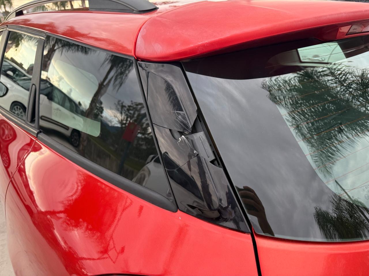RENAULT CLIO SPORTER ANNO 2015 1.2 BENZINA 73 CV
