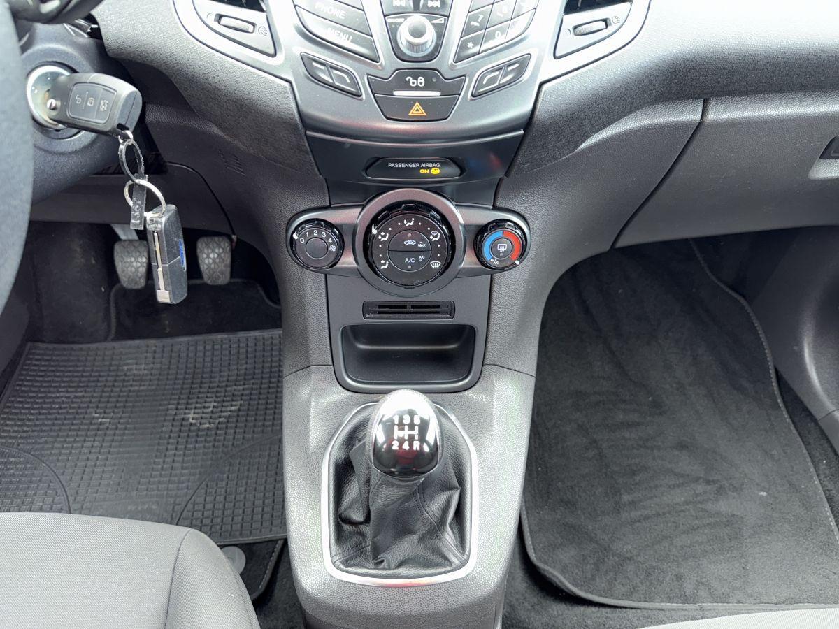 FORD - Fiesta - 1.5 TDCi 75 CV 5p. Black & White Edition