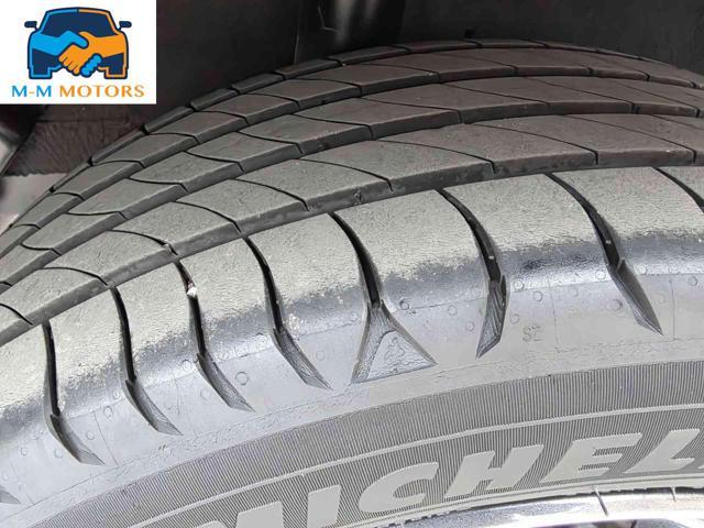 HYUNDAI Bayon 1.0 T-GDI Hybrid 48V iMT XLine