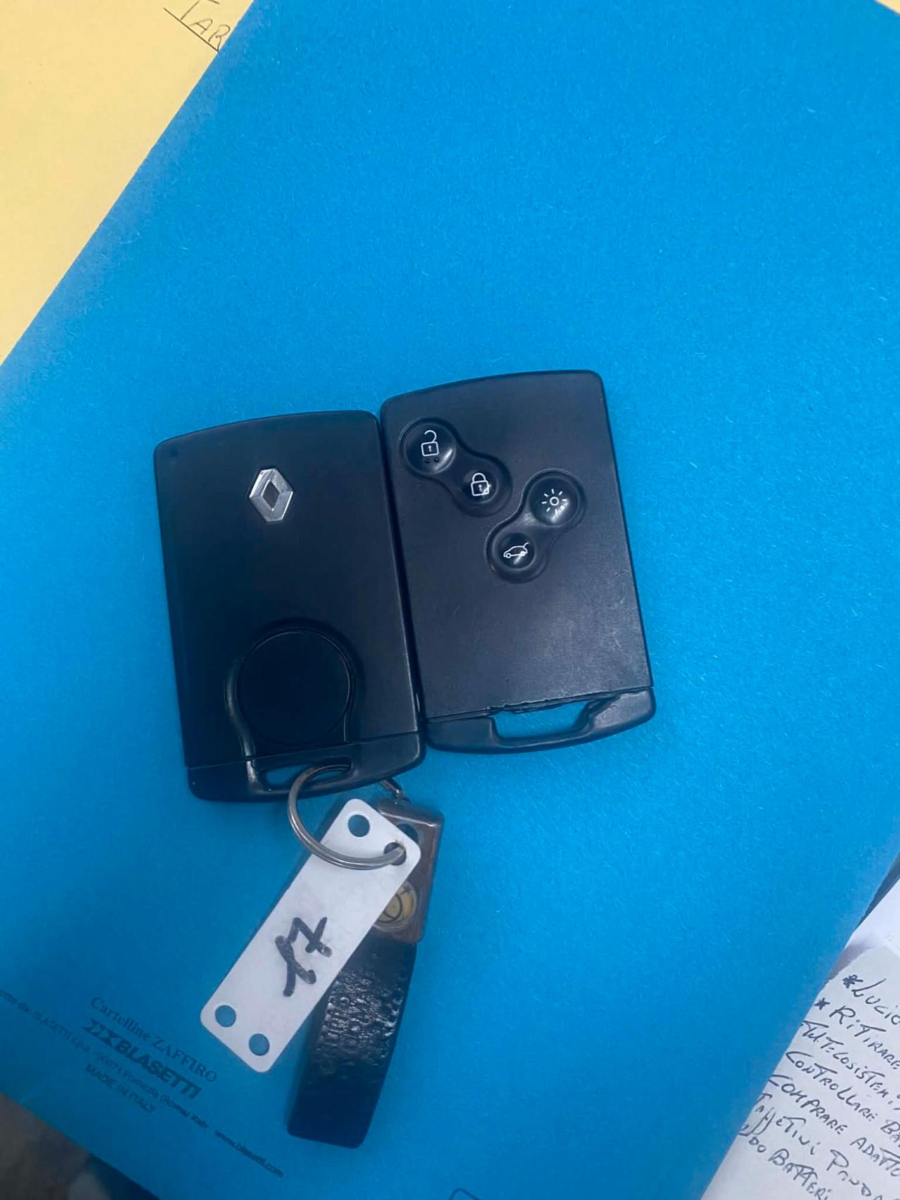 Renault Captur 1.5 dCi 8V 90 CV Condizioni Eccellenti Leggi