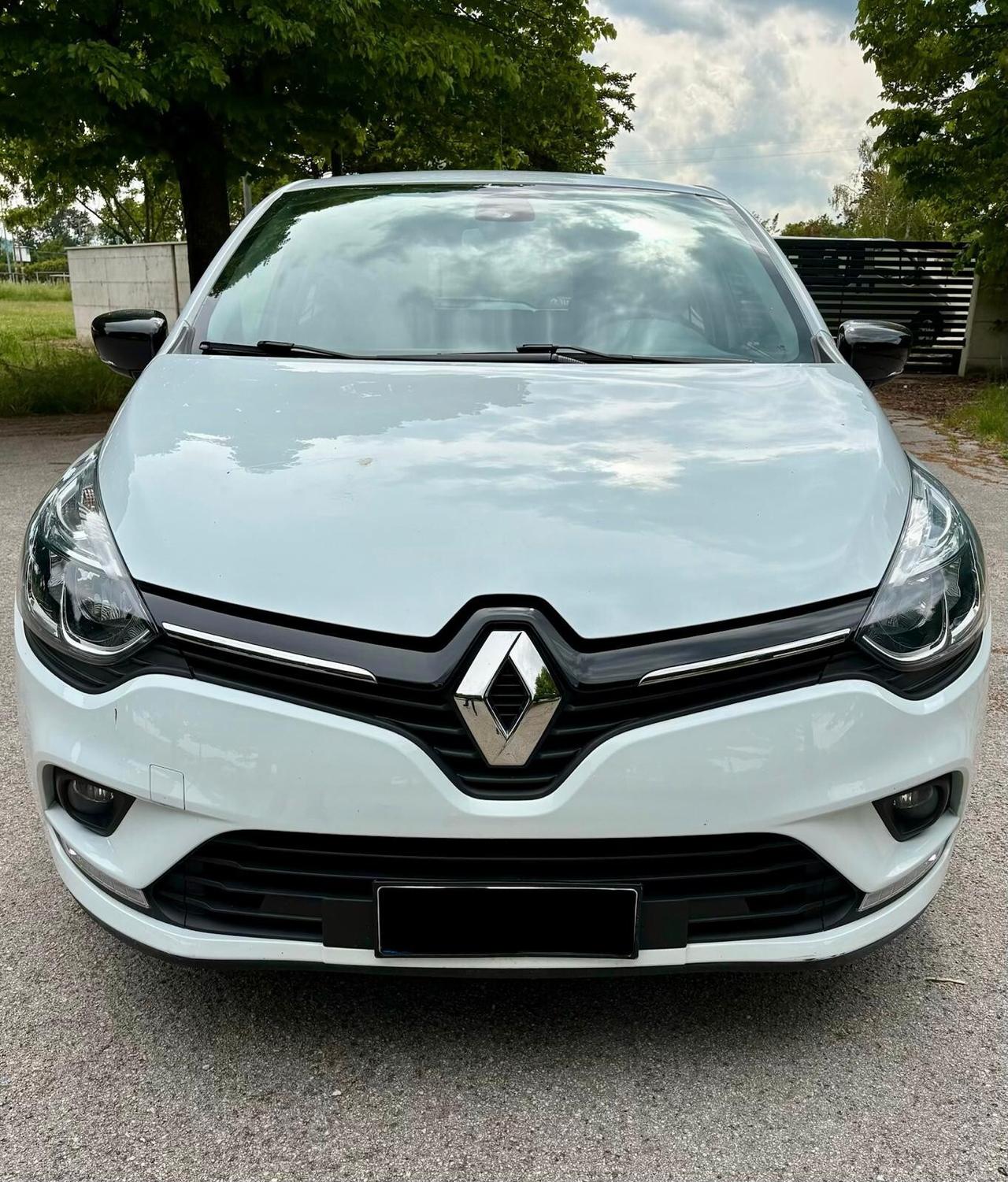 Renault Clio TCe 12V 90 CV GPL 5 porte Moschino Life