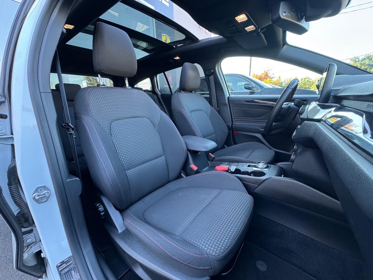 Focus 1.5 EcoBlue 120 CV automatico SW ST-Line Co-Pilot TETTO APRIBILE