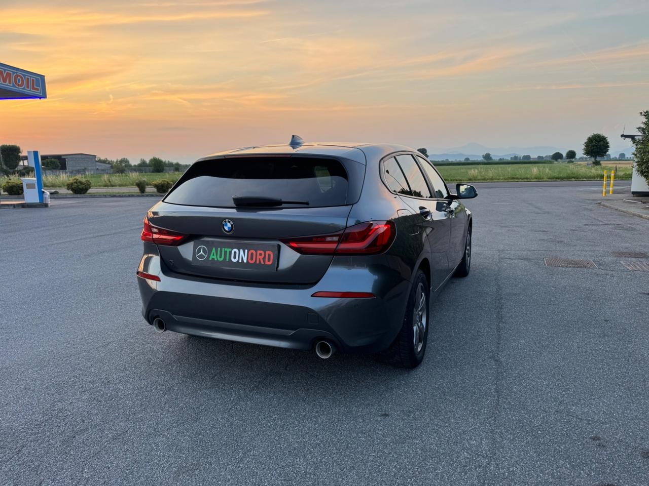 Bmw 118 118d 5p. Advantage