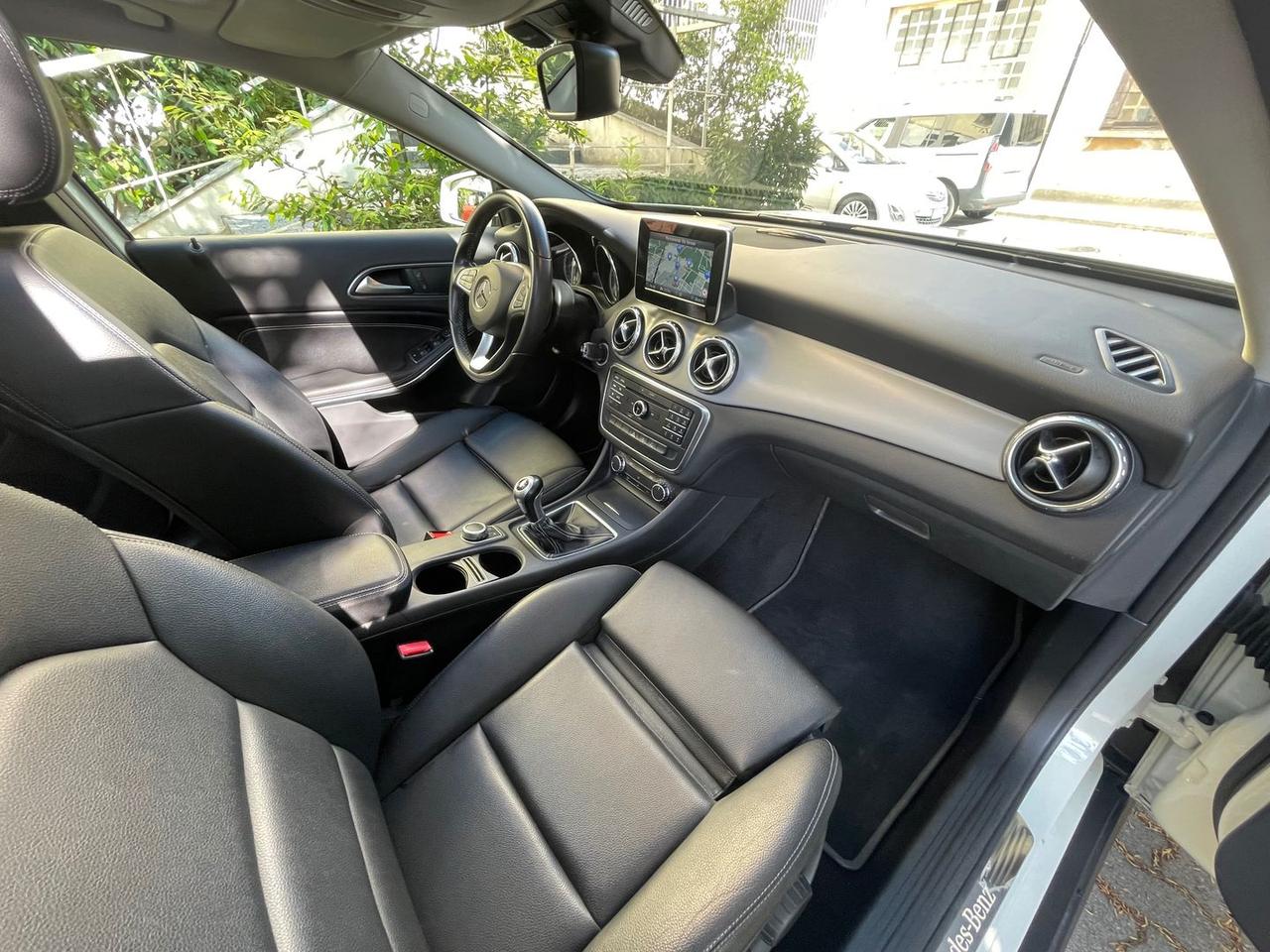Mercedes-Benz GLA 200 200d