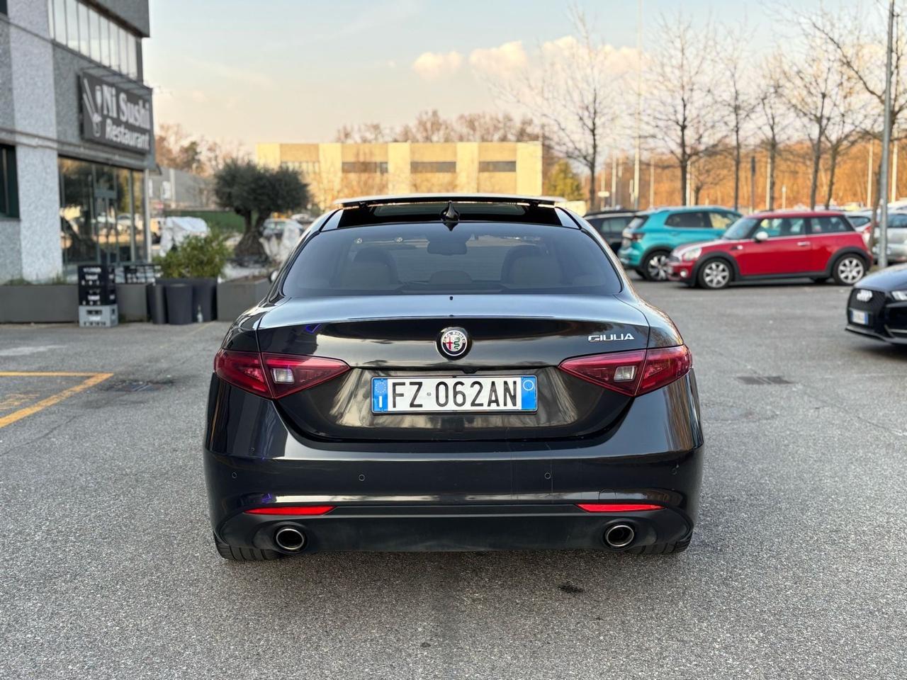 Alfa Romeo Giulia 2.2 Turbodiesel 190 CV AT8 Ti